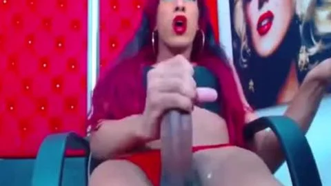 Redhead tranny likes To jerk off