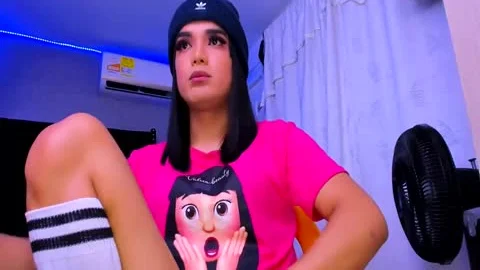 Nikkybelas ravishing young ladyman