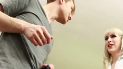 Tempting Lianna Lawson engulfing Off penis And Facial