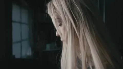 shemale Aubrey Seduces Her recent neighbour