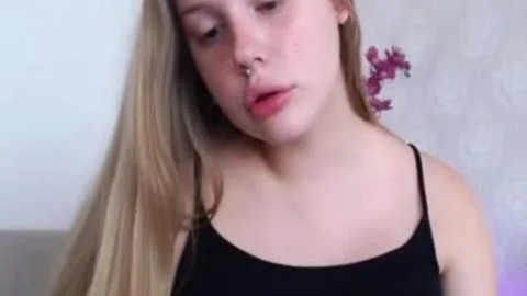 sexy bulky blonde Wanks LIVE