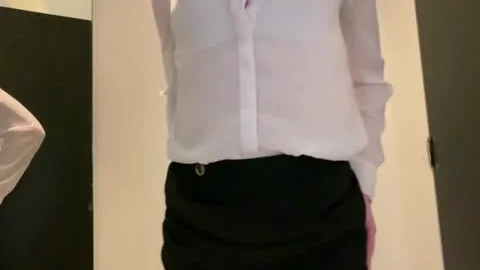Sucked Off A Translady In A dress Room