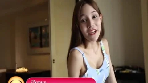 Tit Job asian Tries To deep throat large wang