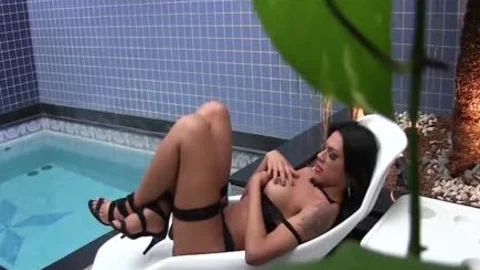 Bigtit sheboy Masturbating Nicely In Solo