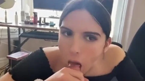 Taylor Maxx Pov Trans fellatio Facial