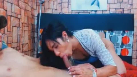 Hung lad loves To engulf ladyman 10-Pounder
