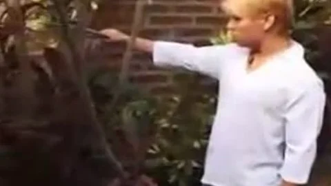 Sex Hungry lady-man Eats A Stranger Outdoor