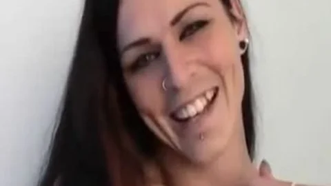 Pale Gurl With monstrous cock Solo