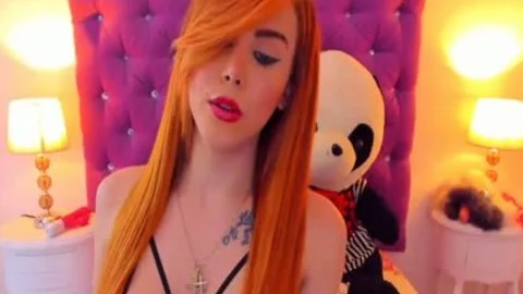 Smoking juicy Ginger Tgurl