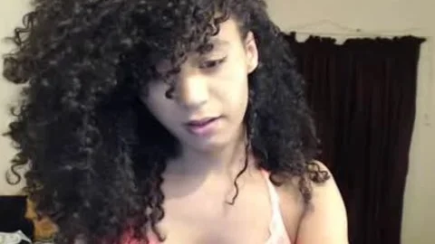 Mulato t-girl Melody Monae Plays In lingerie