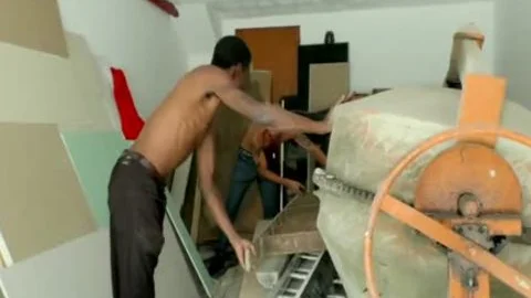 'TS Bombshell Luana Costa acquires Railed By Construction Workers Till that babe Cums'