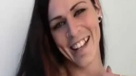 Pale Gurl With monstrous cock Solo