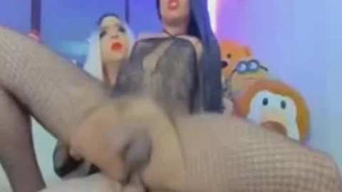 watch How This lady-man engulf A penis