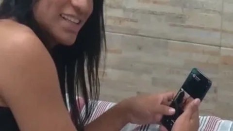 Rosy Pinheiro Faz Uma Suruba Com Suas Fãs Fernanda Lorranny, Gabriela Muniz E Sofia Milena Que São Assinantes E Acompanham Seus Status Do WhatsApp.