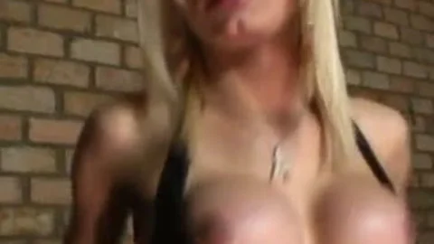 lascivious ladyboy unfathomable throats A stiff cock