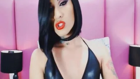excited ladyboy trickling 10-Pounder cook jerking Show