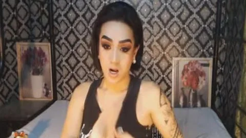 Tattooed juicy shelady Faps Her Stiffed Boner