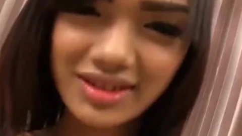 Super hawt shemale Masturbates