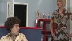Mia Zia Trans Ha Un Grosso Cazzo