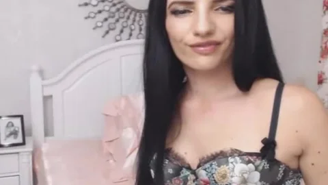 beautiful shemale Jerking In Front Of web camera