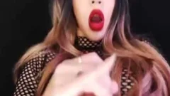 Hung Ladyboy webcam
