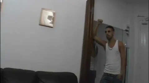 long Distance jizz slovely - Macho fellow episode