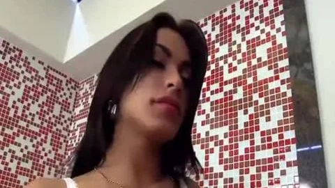Nicolly Flip Flop fucking bareback