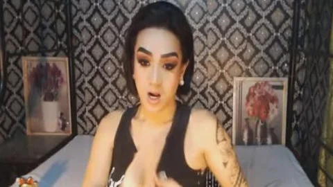 Tattooed juicy shelady Faps Her Stiffed Boner