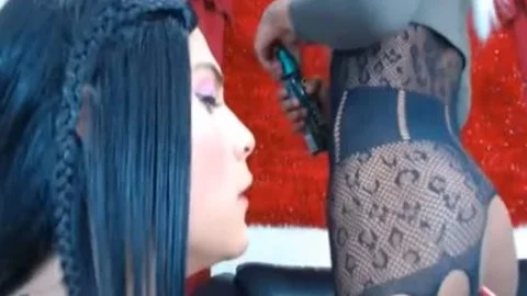 beautiful tranny Working With Her throat
