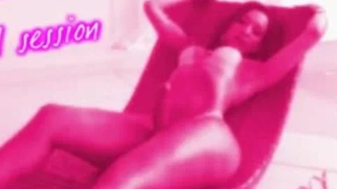 Gabrielli Bianco Pool Session