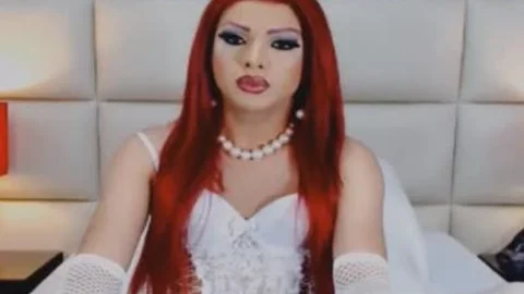 lovely tranny babe Masturbating On cam