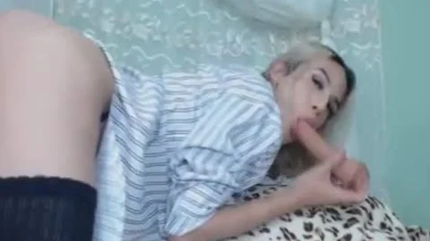 fine Ts Plays Her gigantic dildo And filthy 10-Pounder