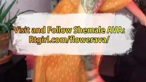 Short Hair shemale Beauty Teasing On cam