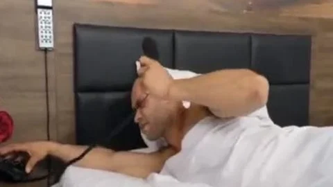 TS Nurse Bianca Reis Flipflops With teen