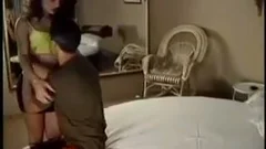 hellorsute Tcutie Bonks chap On A bed