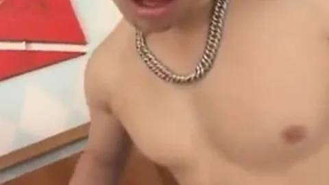 delicious tranny Riding knob - ShemaleTubeVideos