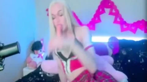 Russian juicy blonde Trap With sextoy