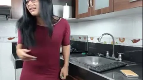 Skarleethh web camera clip July 10, 2018