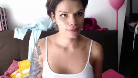 Crystal Cumshow 05-07-eighteen