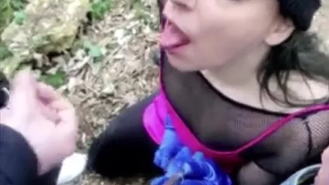 Sissy engulf two Strangers dongs In The Park