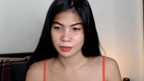 'nice-looking shelady Pinay chick Masturbating On webcam'