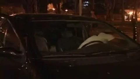 trio With A guy And A Midreceive