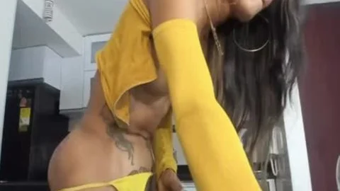naughty lady-man With large marangos Jerking Her biggest 10-Pounder