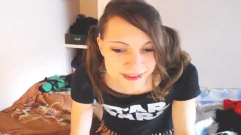 Star Wars Fangirl Has A large sexy 10-Pounder