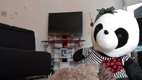 beautiful t-girl Jams A fake penis Up Her Asspussy