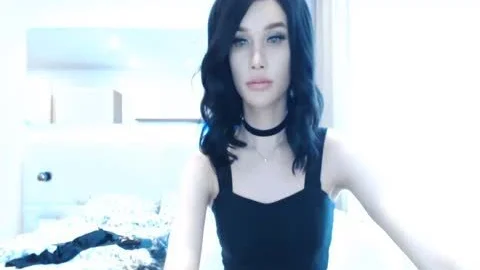 Lady Cola Flashing On cam