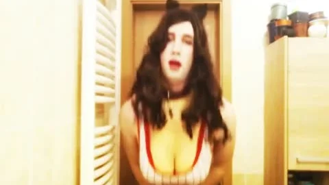 Annarios: Street Sissy skank Cums For u