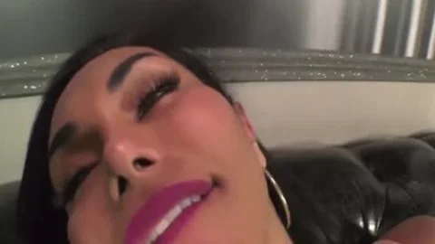 'Beatrice Andrade  bonks Her villein'