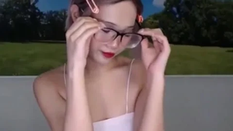 Skinny Japanese teen shemale In Glasses Camshows Solo