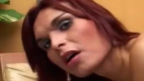 Columbian Beauty Takes The penis DoggyStyle